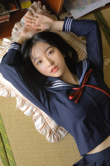 两个小婕子和我做愛HD